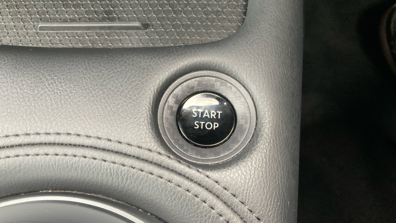 Nissan Juke 1.6 Hybrid N-Connecta 5dr Auto Hybrid Hatchback